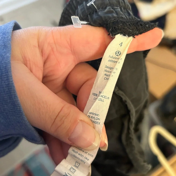 LULULEMON VARSITY BURNOUT SHORTS - Picture 5 of 6